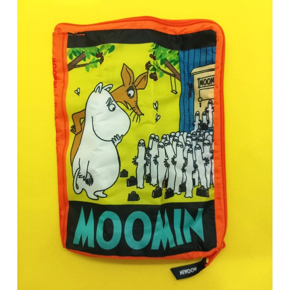 moomin hattifatteners  picture book pouch
